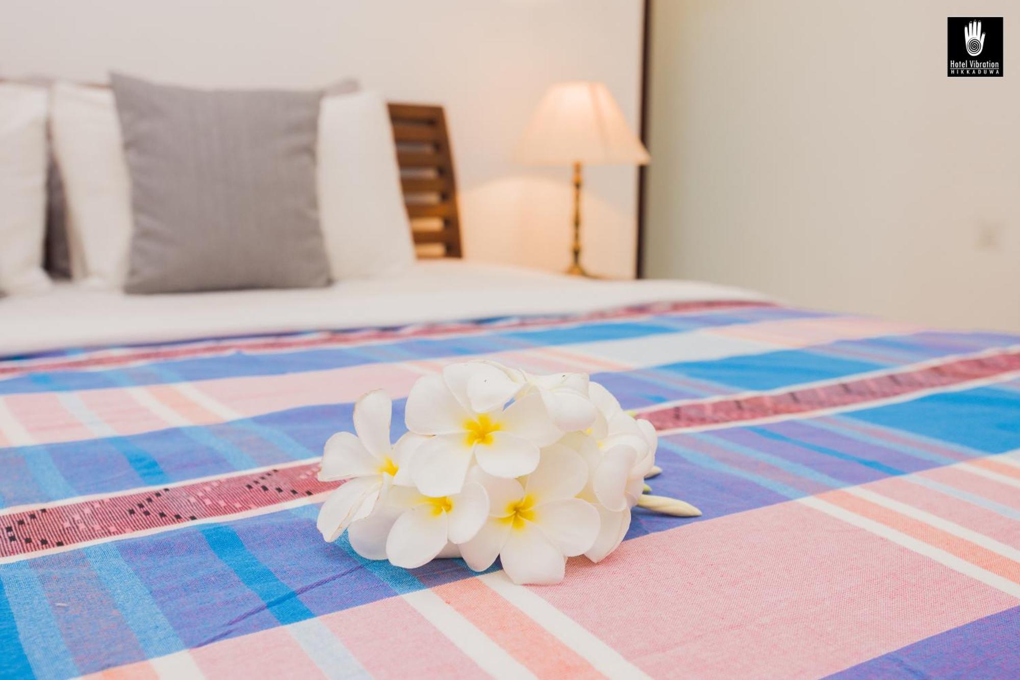Hotel Vibration Hikkaduwa Dış mekan fotoğraf