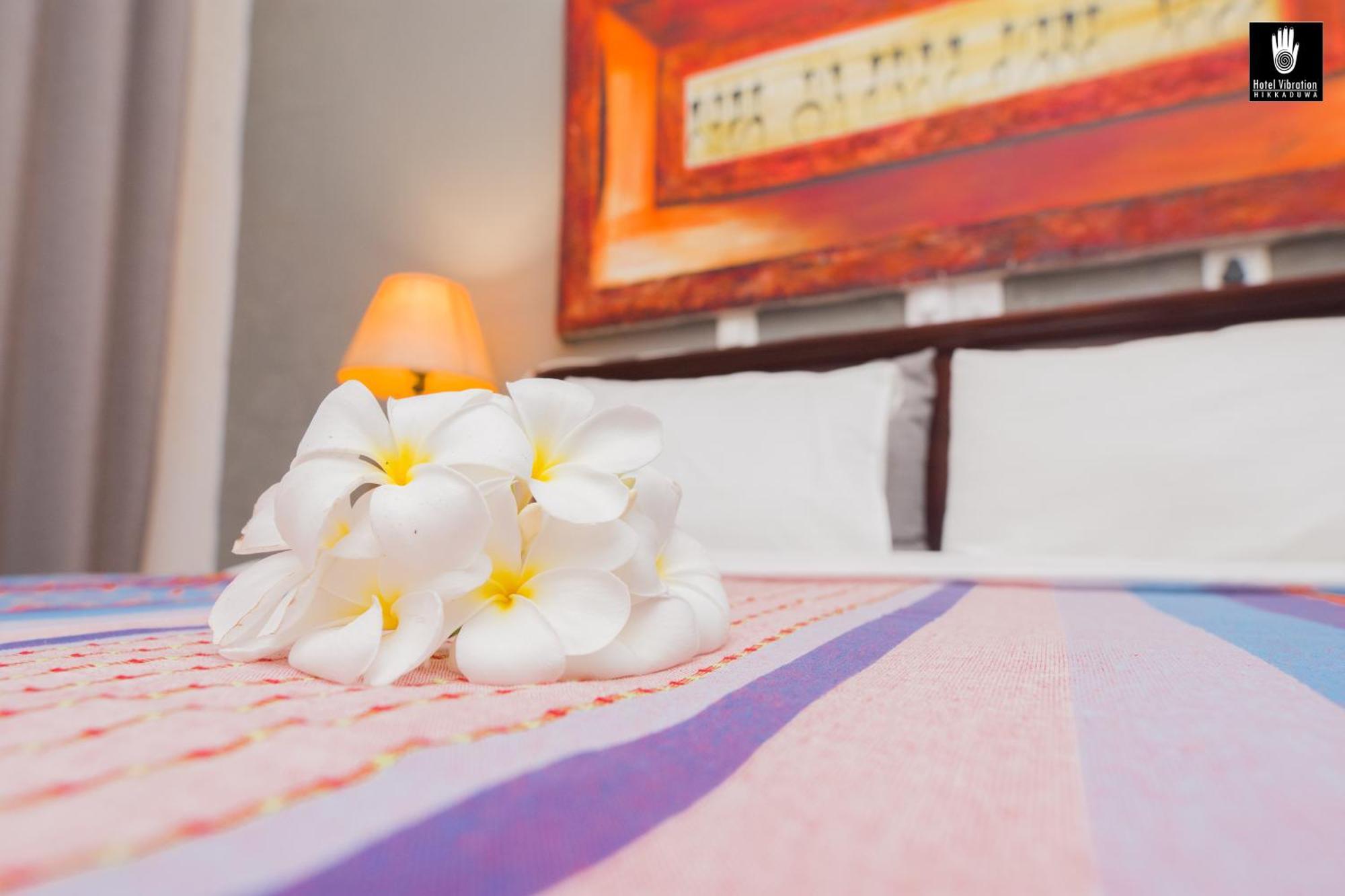 Hotel Vibration Hikkaduwa Dış mekan fotoğraf