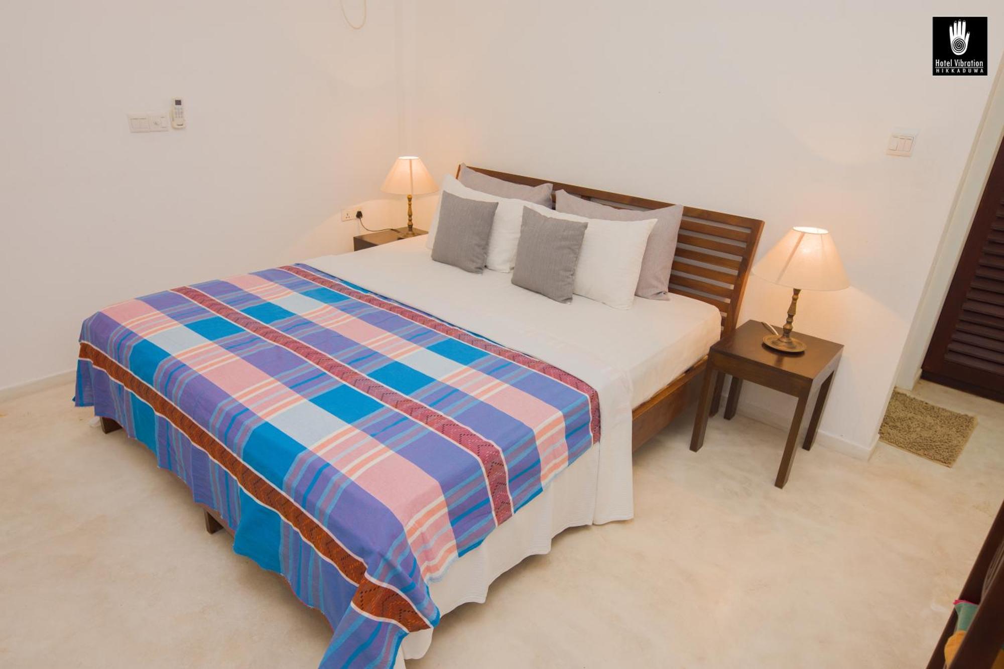 Hotel Vibration Hikkaduwa Dış mekan fotoğraf