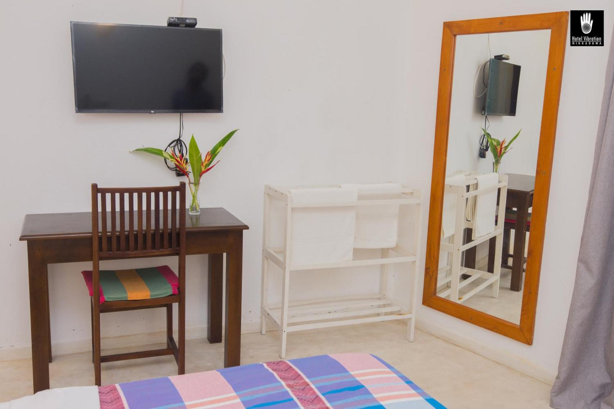 Hotel Vibration Hikkaduwa Dış mekan fotoğraf