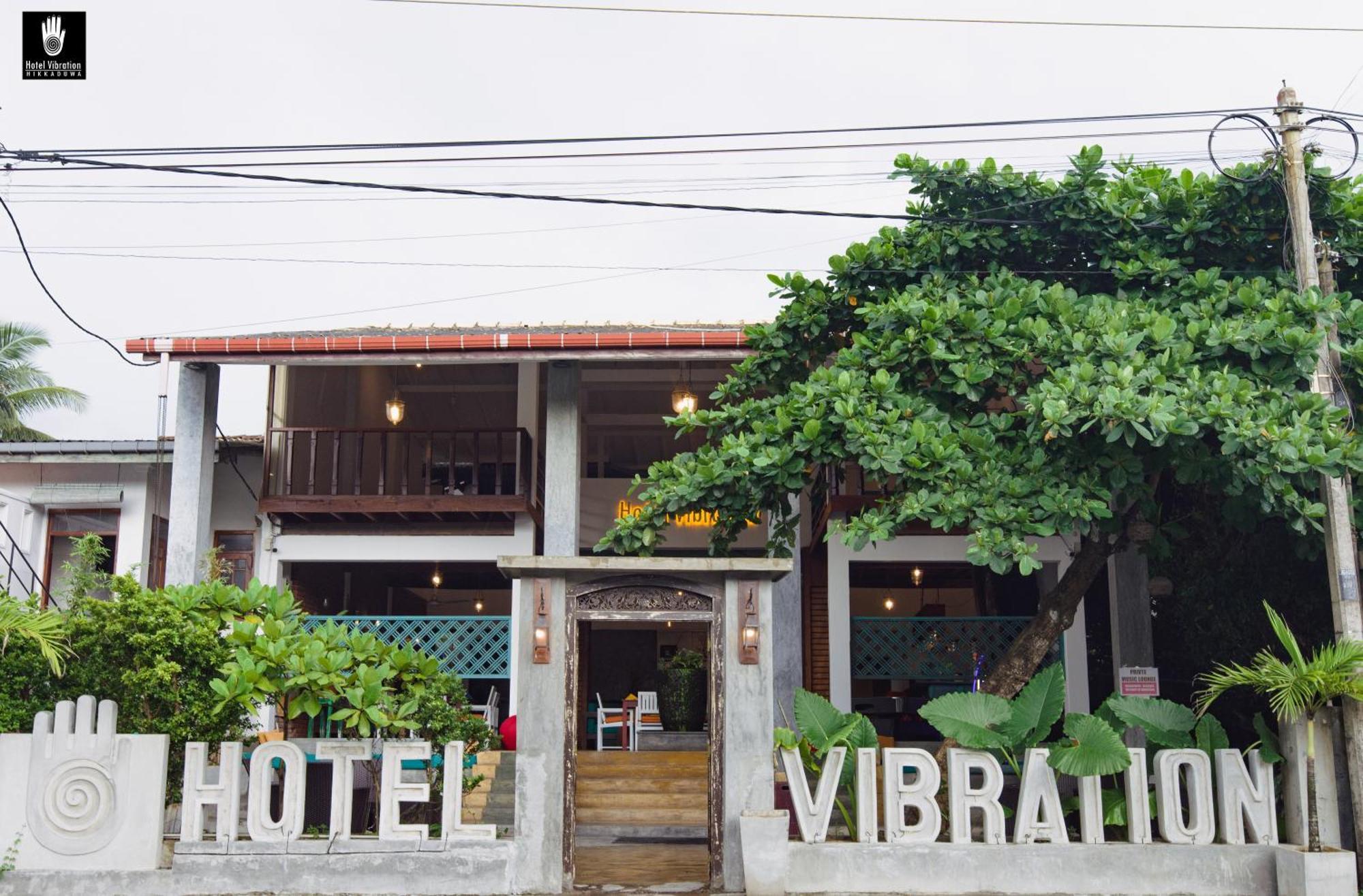 Hotel Vibration Hikkaduwa Dış mekan fotoğraf