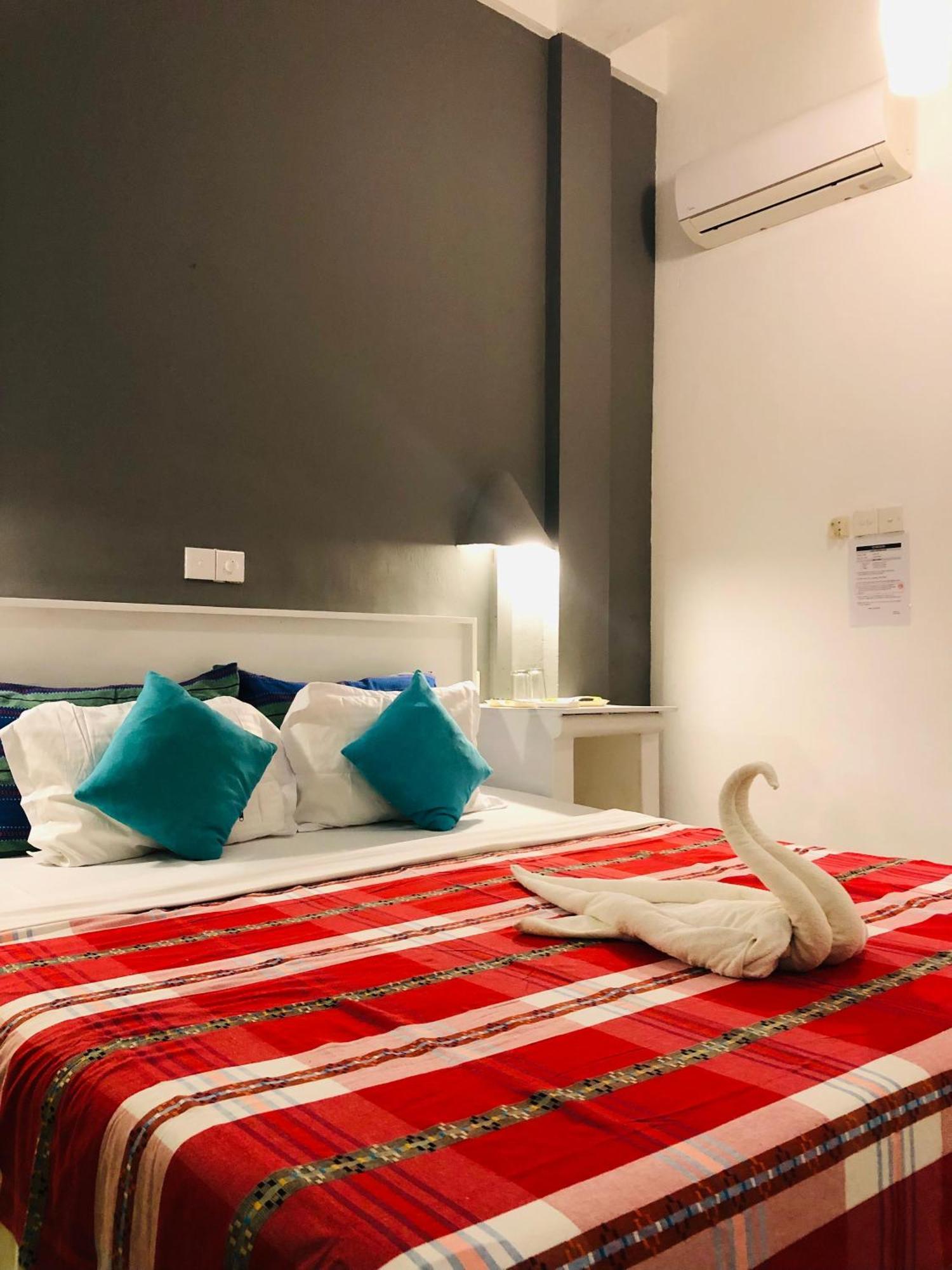 Hotel Vibration Hikkaduwa Dış mekan fotoğraf