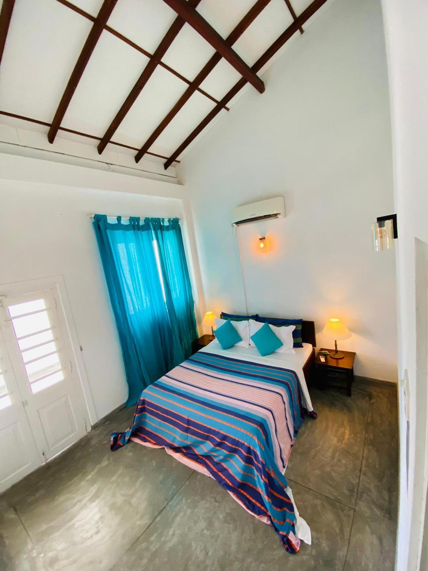 Hotel Vibration Hikkaduwa Dış mekan fotoğraf