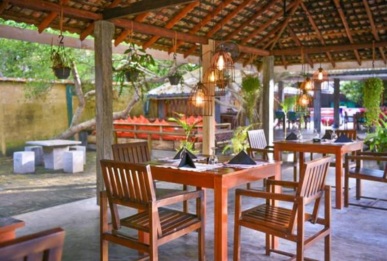 Hotel Vibration Hikkaduwa Dış mekan fotoğraf
